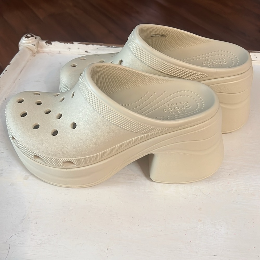 CROCS SIREN Beige Clogs